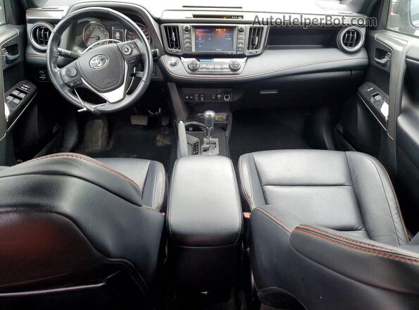 2T3JFREV2JW824896 2018 TOYOTA RAV4 Синий Вид панели приборов