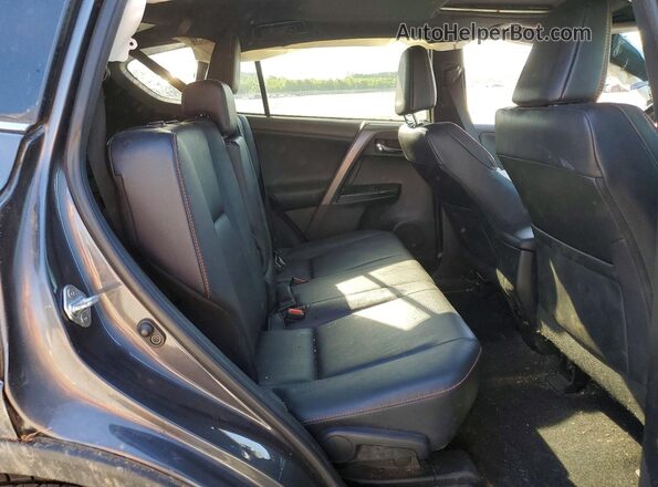 2T3JFREV3HW584476 2017 TOYOTA RAV4 Gray Widok wnętrza z tyłu