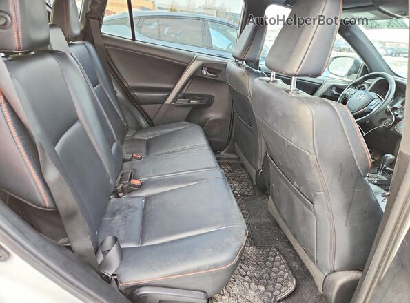 2T3JFREV7GW428522 2016 TOYOTA RAV4 White Vista interior trasera