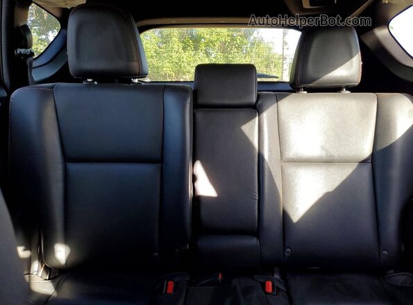2T3JFREV9HW602026 2017 TOYOTA RAV4 Purple Widok tylnych siedzeń
