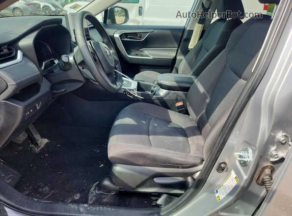 2T3MWRFV7RW209560 2024 TOYOTA RAV4 Silver Вид салону спереду