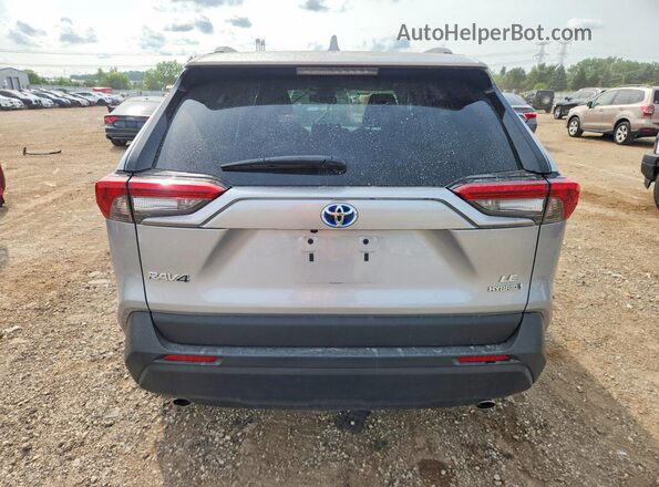 2T3MWRFV7RW209560 2024 TOYOTA RAV4 Silver Вид ззаду
