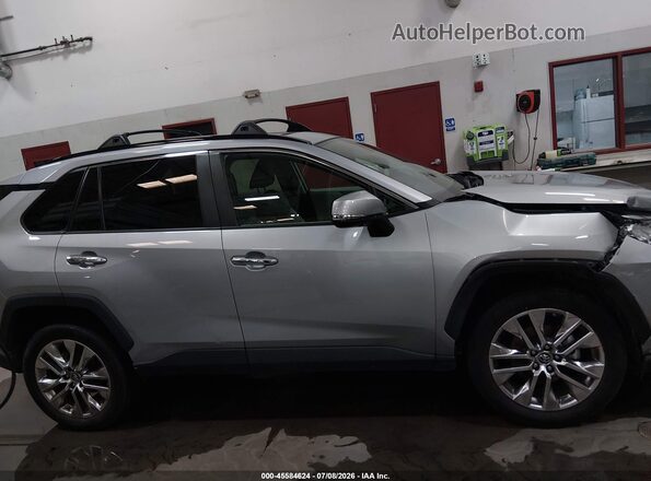 2T3N1RFV4KW082372 2019 TOYOTA RAV4 Gray Widok wnętrza z tyłu