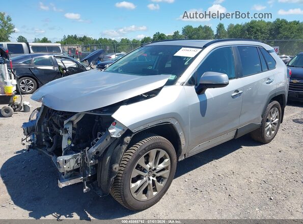 2T3N1RFV5PW388942 2023 TOYOTA RAV4 Silver Widok z przodu