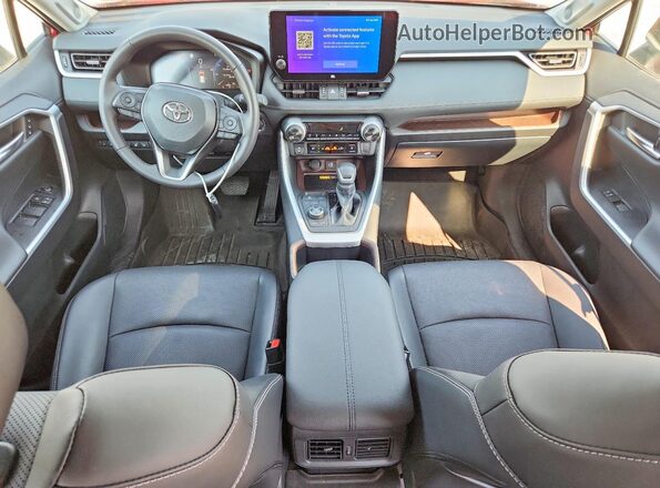 2T3N1RFV9SW601187 2025 TOYOTA RAV4 Red Vista del salpicadero