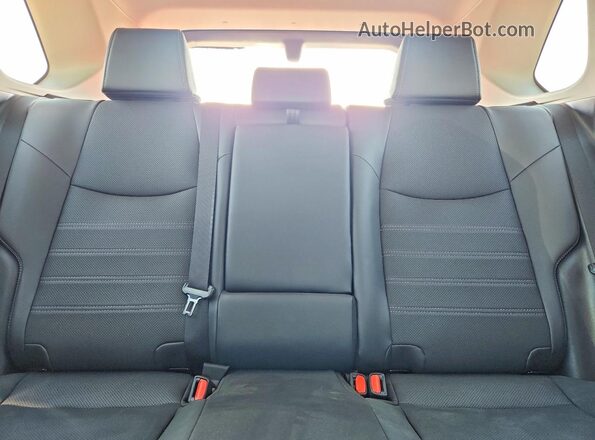 2T3N1RFV9SW601187 2025 TOYOTA RAV4 Red Vista de los asientos traseros