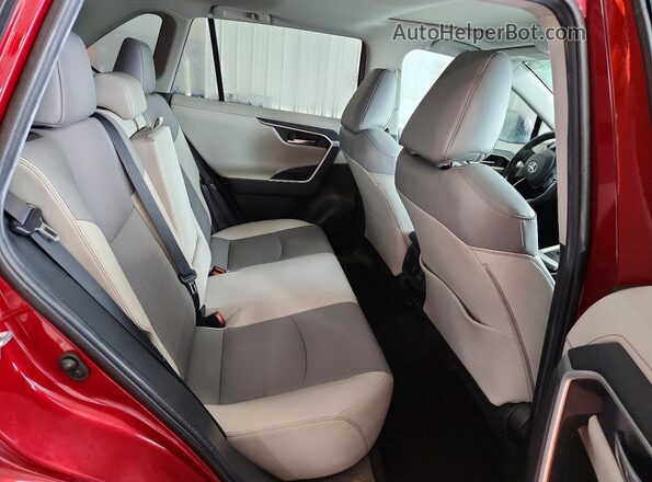 2T3N1RFVXLW085214 2020 TOYOTA RAV4 Maroon Вид задніх сидінь