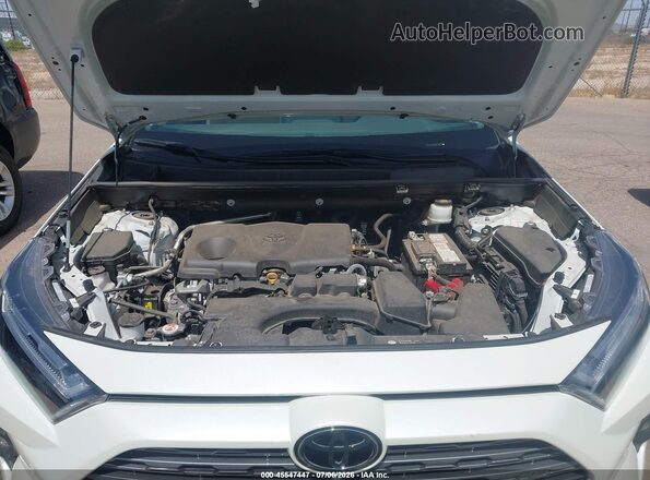 2T3N1RFVXNW272259 2022 TOYOTA RAV4 Белый Вид сзади