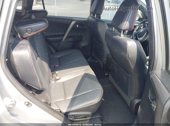 2T3NFREV9HW370724 2017 TOYOTA RAV4 Gray VIN კოდის სტიკერის ხედი