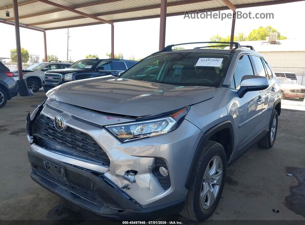 2T3P1RFV0KW080126 2019 TOYOTA RAV4 Silver Առջևի ձախ երեք քառորդ տեսարան