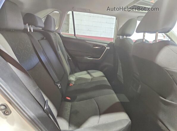 2T3P1RFV0MC150714 2021 TOYOTA RAV4 White Вид задньої частини салону