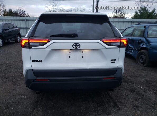 2T3P1RFV0PC370617 2023 TOYOTA RAV4 White Вид ззаду