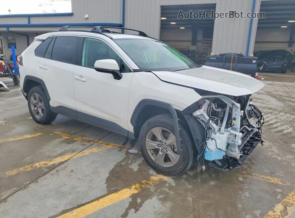2T3P1RFV0RW450372 2024 TOYOTA RAV4 White Передня права чверть