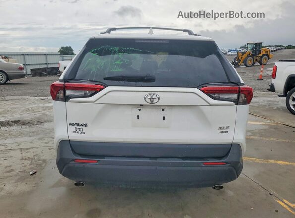 2T3P1RFV0RW450372 2024 TOYOTA RAV4 White Вид ззаду