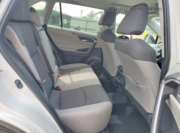 2T3P1RFV0SW603886 2025 TOYOTA RAV4 White Vista interior trasera
