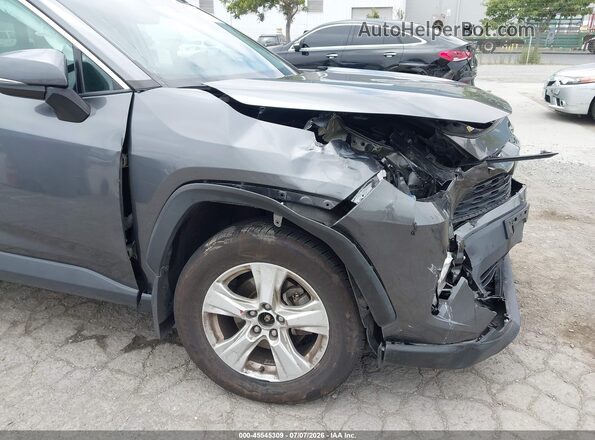 2T3P1RFV1MC168378 2021 TOYOTA RAV4 Gray Widok z przodu