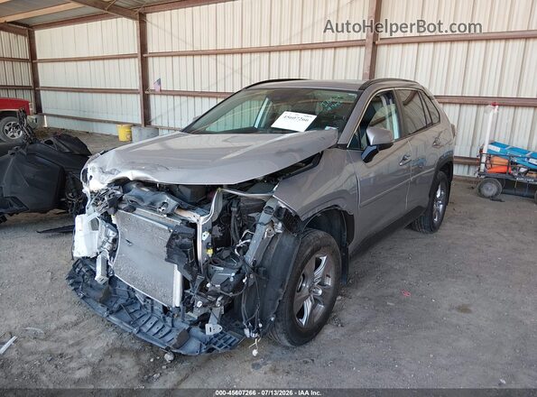 2T3P1RFV1NC256672 2022 TOYOTA RAV4 Silver წინა მარცხენა ხედი სამი მეოთხედიდან