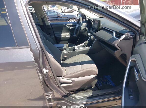 2T3P1RFV1NW278010 2022 TOYOTA RAV4 Серый Вид салона спереди