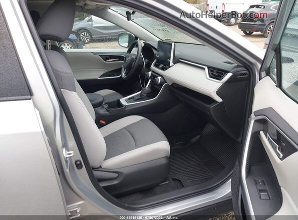 2T3P1RFV2NW267856 2022 TOYOTA RAV4 Silver Vista interior delantera