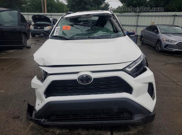 2T3P1RFV2NW309068 2022 TOYOTA RAV4 White Դիմացի տեսք