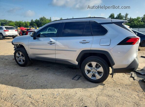 2T3P1RFV2RC410084 2024 TOYOTA RAV4 Silver Tył lewy