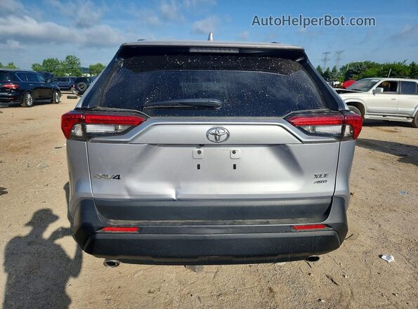 2T3P1RFV2RC410084 2024 TOYOTA RAV4 Silver Widok z tyłu