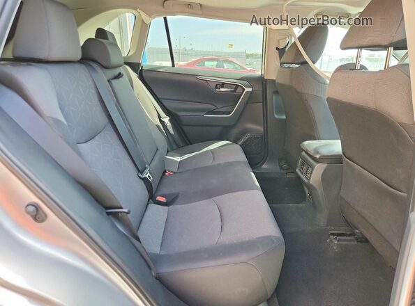 2T3P1RFV3KW077849 2019 TOYOTA RAV4 Silver Vista de los asientos traseros