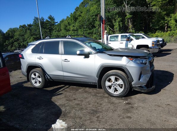2T3P1RFV3LC131086 2020 TOYOTA RAV4 Silver Vista interior trasera