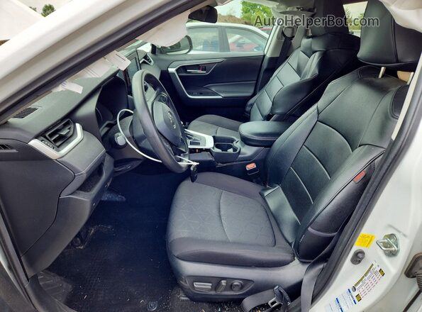 2T3P1RFV3MW245329 2021 TOYOTA RAV4 Белый Вид салона спереди
