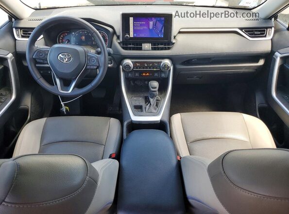 2T3P1RFV3RC480483 2024 TOYOTA RAV4 Silver Vista del salpicadero