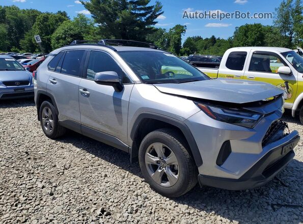 2T3P1RFV3RC480483 2024 TOYOTA RAV4 Silver Delantero derecho