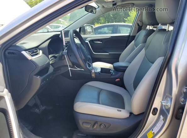 2T3P1RFV3RC480483 2024 TOYOTA RAV4 Silver Vista interior delantera