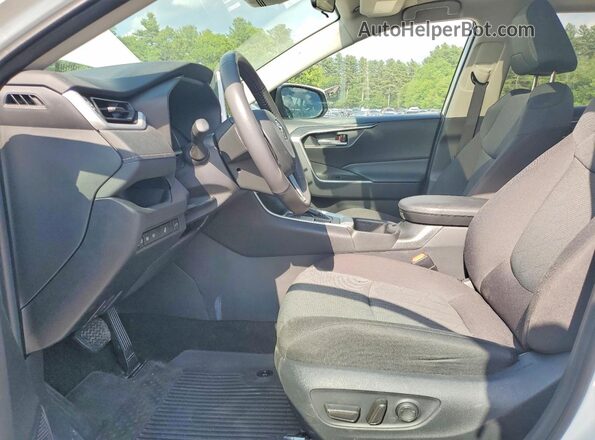 2T3P1RFV3SC494258 2025 TOYOTA RAV4 White Front interior view