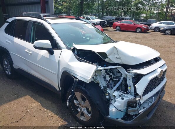 2T3P1RFV4SW616382 2025 TOYOTA RAV4 White Front view
