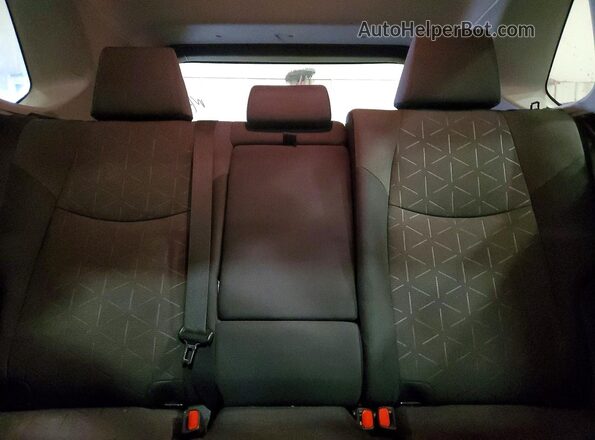 2T3P1RFV5KC048676 2019 TOYOTA RAV4 Gray Widok tylnych siedzeń