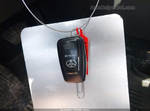 2T3P1RFV5PW378582 2023 TOYOTA RAV4 Red Vista del salpicadero