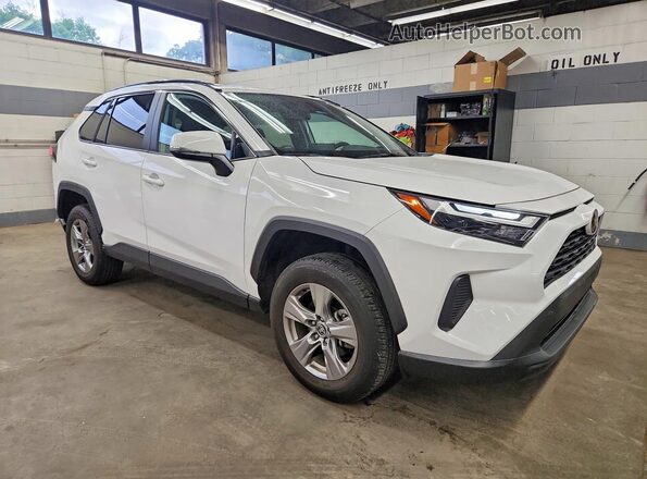 2T3P1RFV5RC426912 2024 TOYOTA RAV4 White Передня права чверть