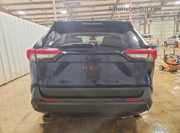 2T3P1RFV6MW182176 2021 TOYOTA RAV4 Blue Вид ззаду
