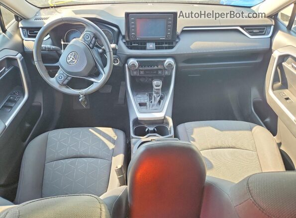 2T3P1RFV7LW135141 2020 TOYOTA RAV4 Черный Вид панели приборов