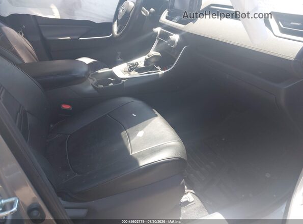 2T3P1RFV7MW215444 2021 TOYOTA RAV4 Gray Front interior view