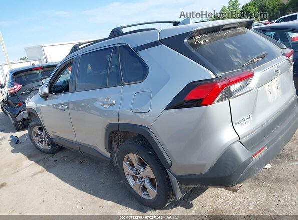 2T3P1RFV7NW270431 2022 TOYOTA RAV4 Silver Вид задньої частини салону
