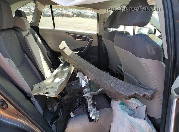 2T3P1RFV7RC440276 2024 TOYOTA RAV4 Gray Widok wnętrza z tyłu