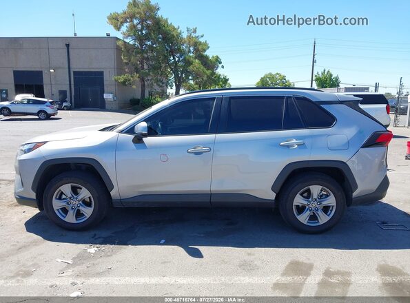 2T3P1RFV8RW489632 2024 TOYOTA RAV4 Silver Սալոնի 360 աստիճան տեսք