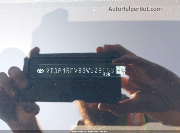 2T3P1RFV8SW528063 2025 TOYOTA RAV4 Black ძრავის განყოფილების ხედი