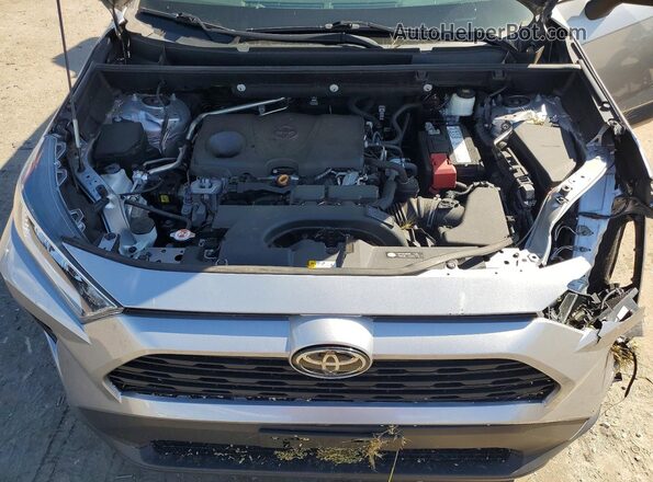 2T3P1RFV9KW058156 2019 TOYOTA RAV4 Silver ძრავის განყოფილების ხედი