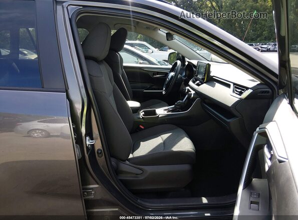 2T3P1RFV9NC299253 2022 TOYOTA RAV4 Серый Вид салона спереди