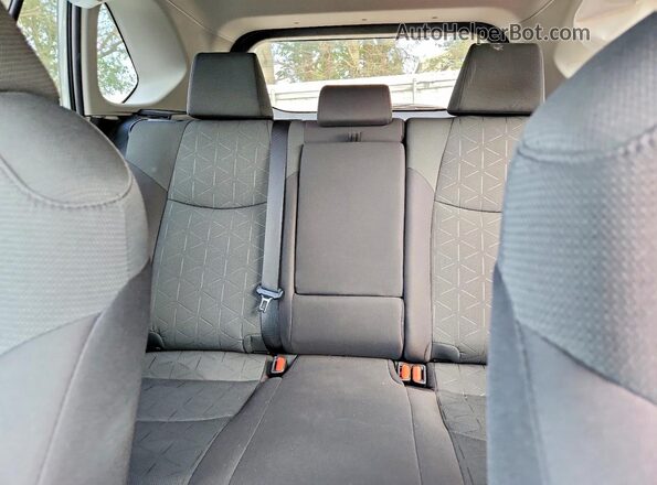 2T3P1RFV9NW318737 2022 TOYOTA RAV4 Gray Rear seats view