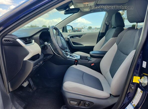 2T3P1RFVXKC032862 2019 TOYOTA RAV4 Blue Front interior view