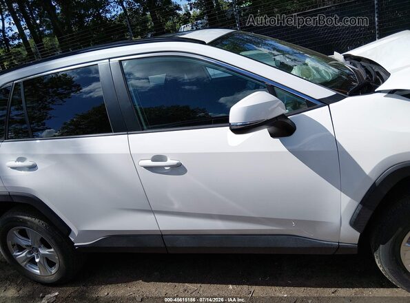 2T3P1RFVXLW130001 2020 TOYOTA RAV4 White Widok wnętrza z tyłu