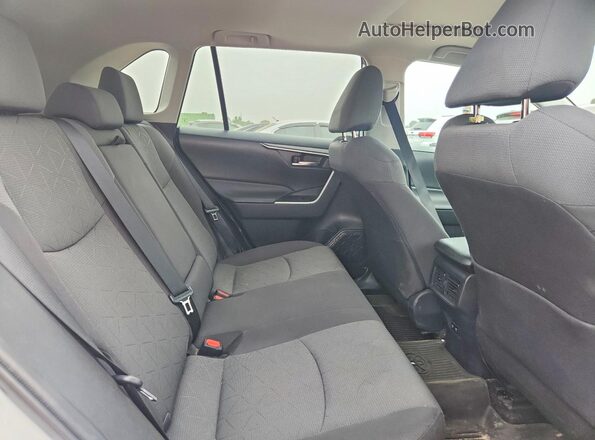 2T3P1RFVXMW149469 2021 TOYOTA RAV4 White Вид задньої частини салону